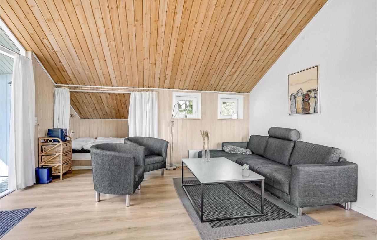 Amazing Home In Blavand With Wifi Екстериор снимка