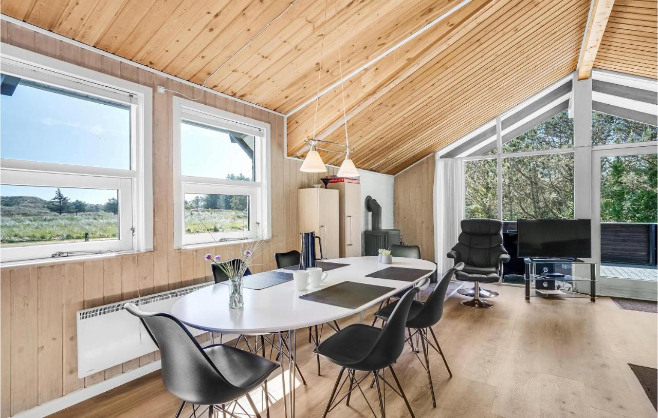 Amazing Home In Blavand With Wifi Екстериор снимка